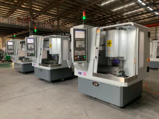 Mini Vmc Bt30 Centro de mecanizado vertical de tipo pequeño Fresadora CNC (VMC320)